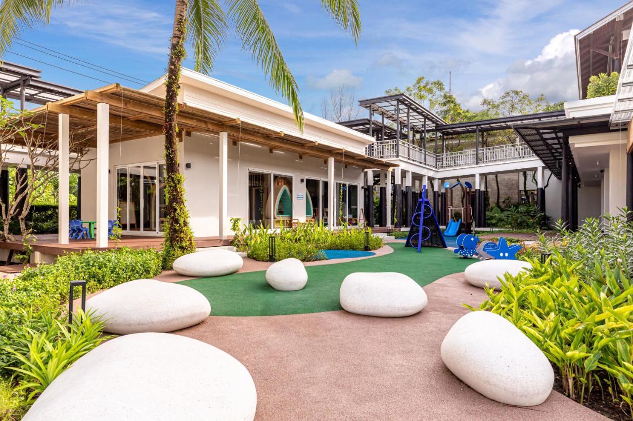 Outrigger Khao Lak Beach Resort - Sha Extra Plus Bagian luar foto The school's campus