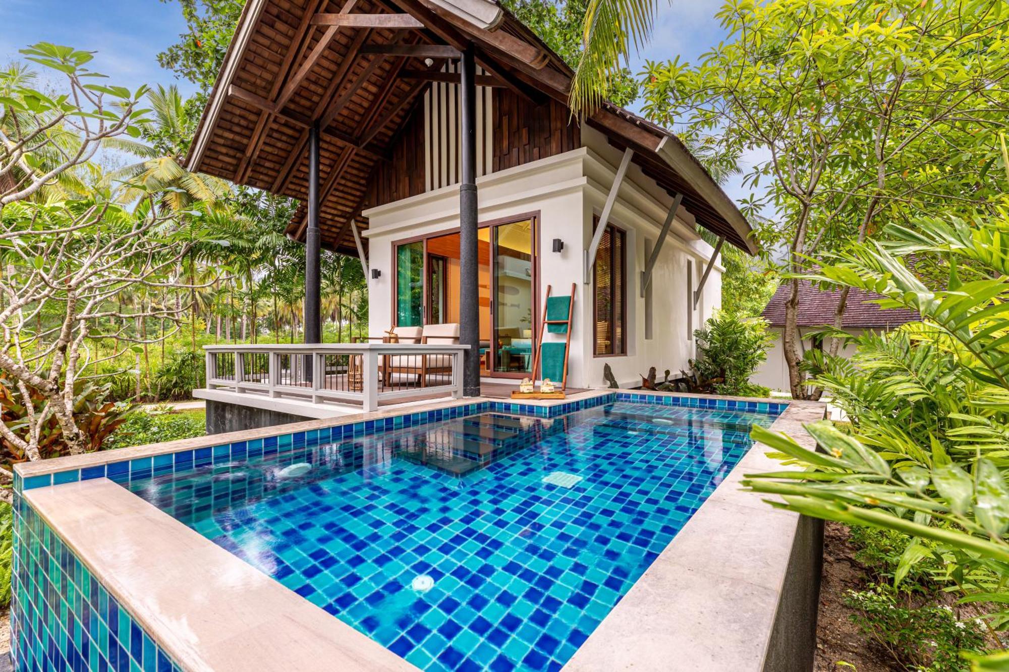 Outrigger Khao Lak Beach Resort - Sha Extra Plus Ruang foto A pool villa at Centara Villas Phuket Shambhala Resort and Spa