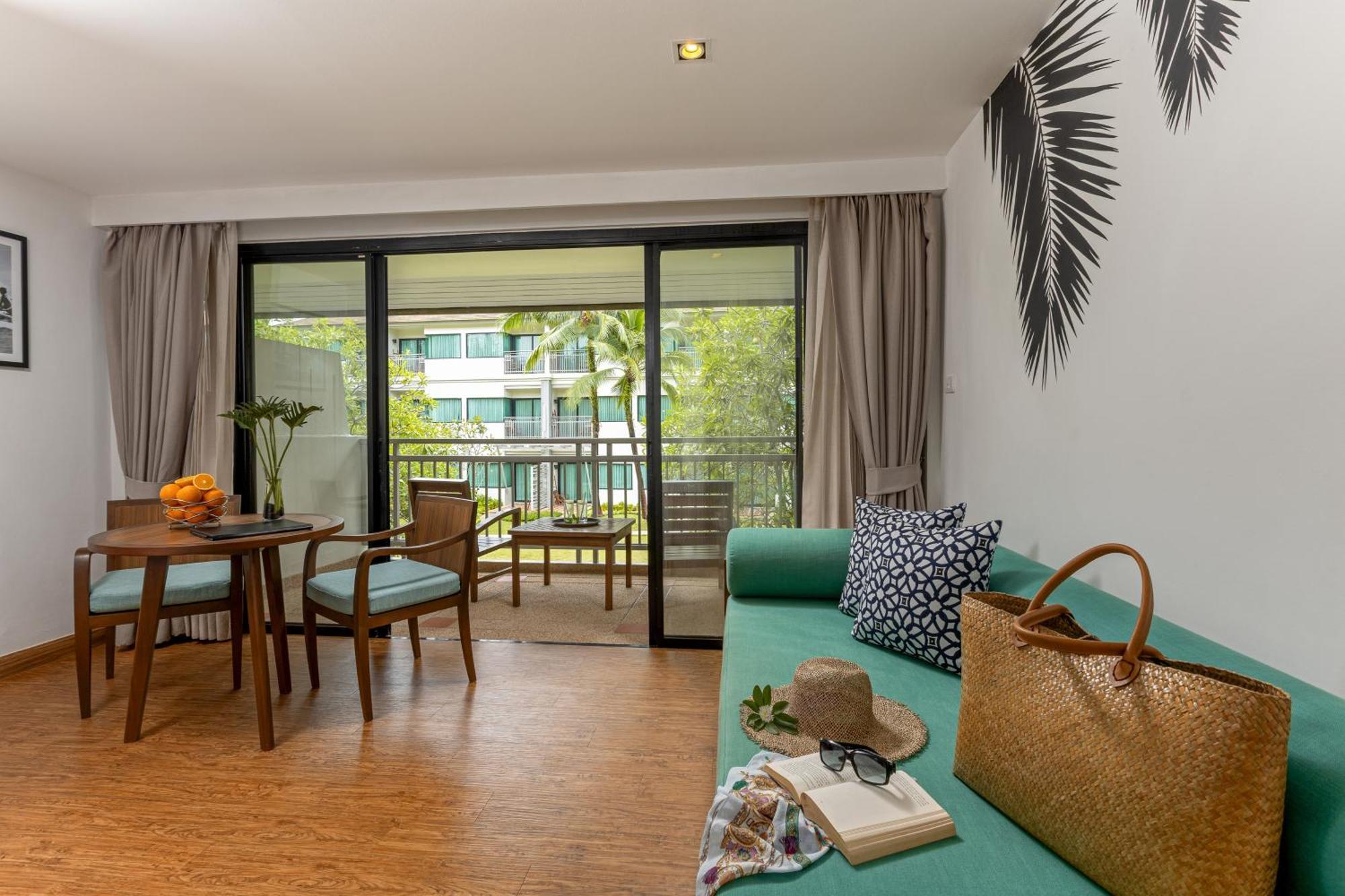 Outrigger Khao Lak Beach Resort - Sha Extra Plus Ruang foto Deluxe Room