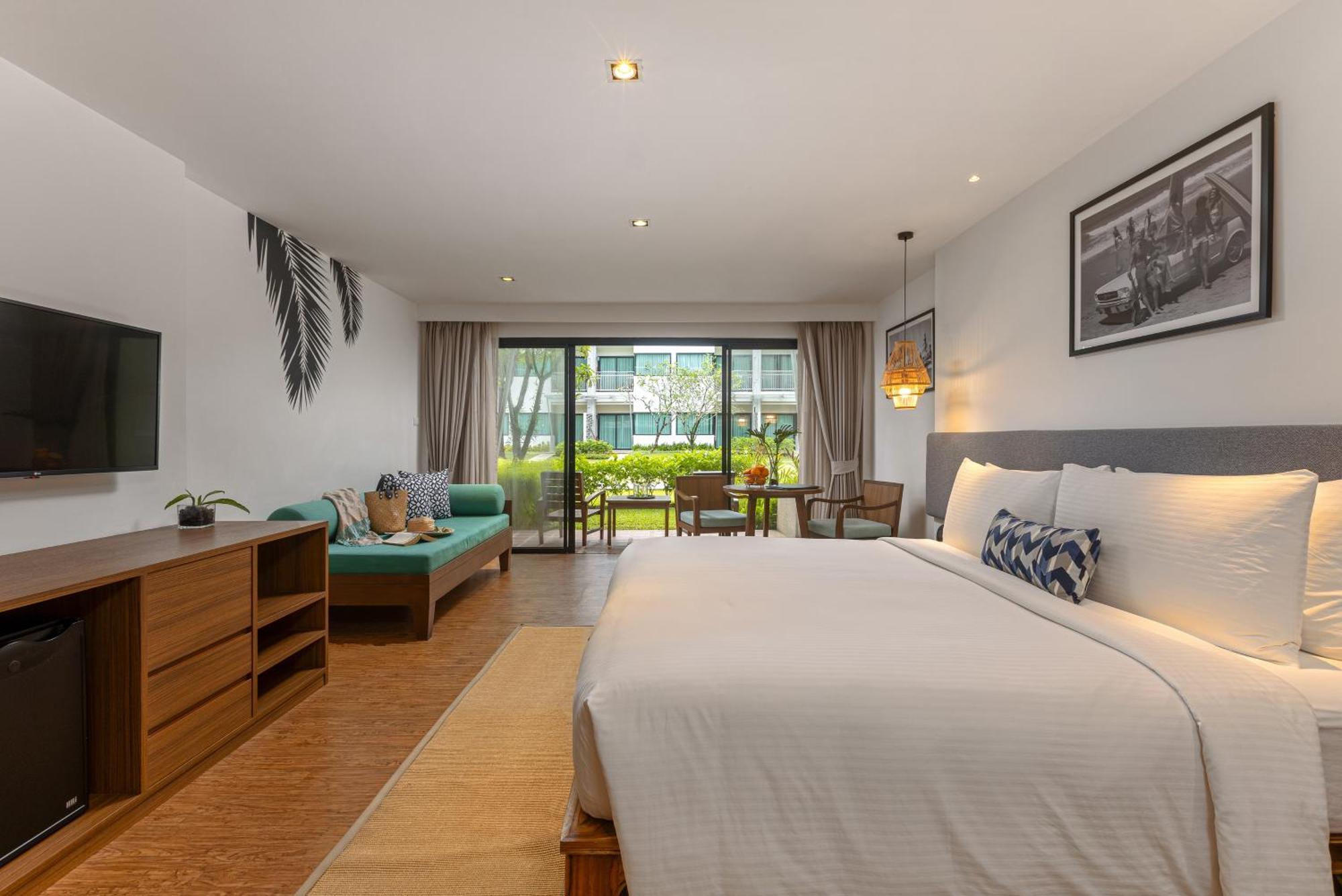 Outrigger Khao Lak Beach Resort - Sha Extra Plus Ruang foto Deluxe Pool Access